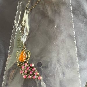 Chun fashion necklace